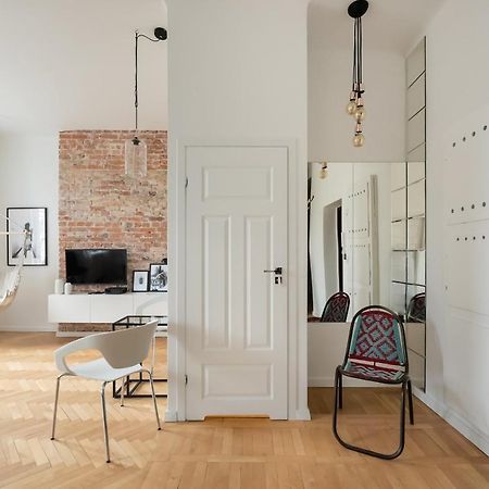 Old Town Basilisk Apartment Варшава Екстер'єр фото