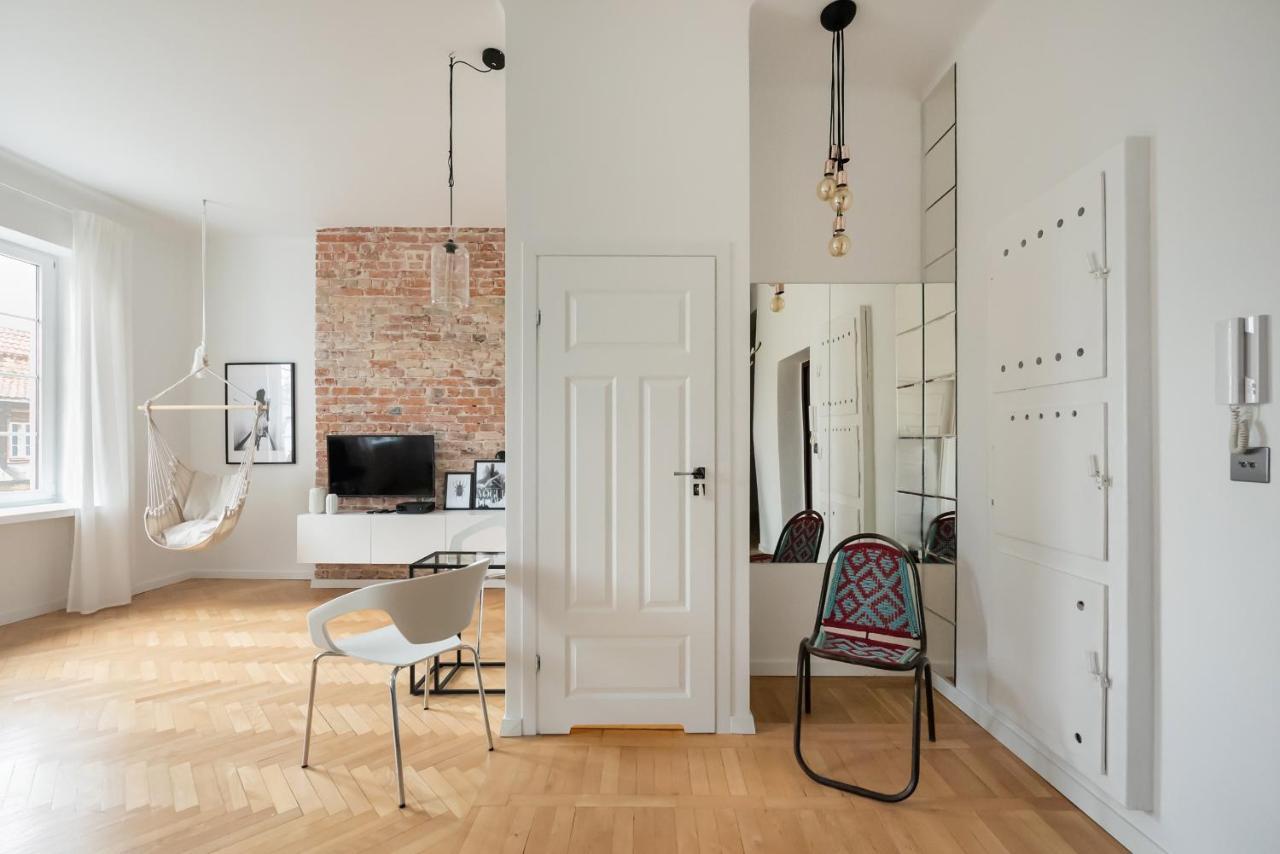 Old Town Basilisk Apartment Варшава Екстер'єр фото