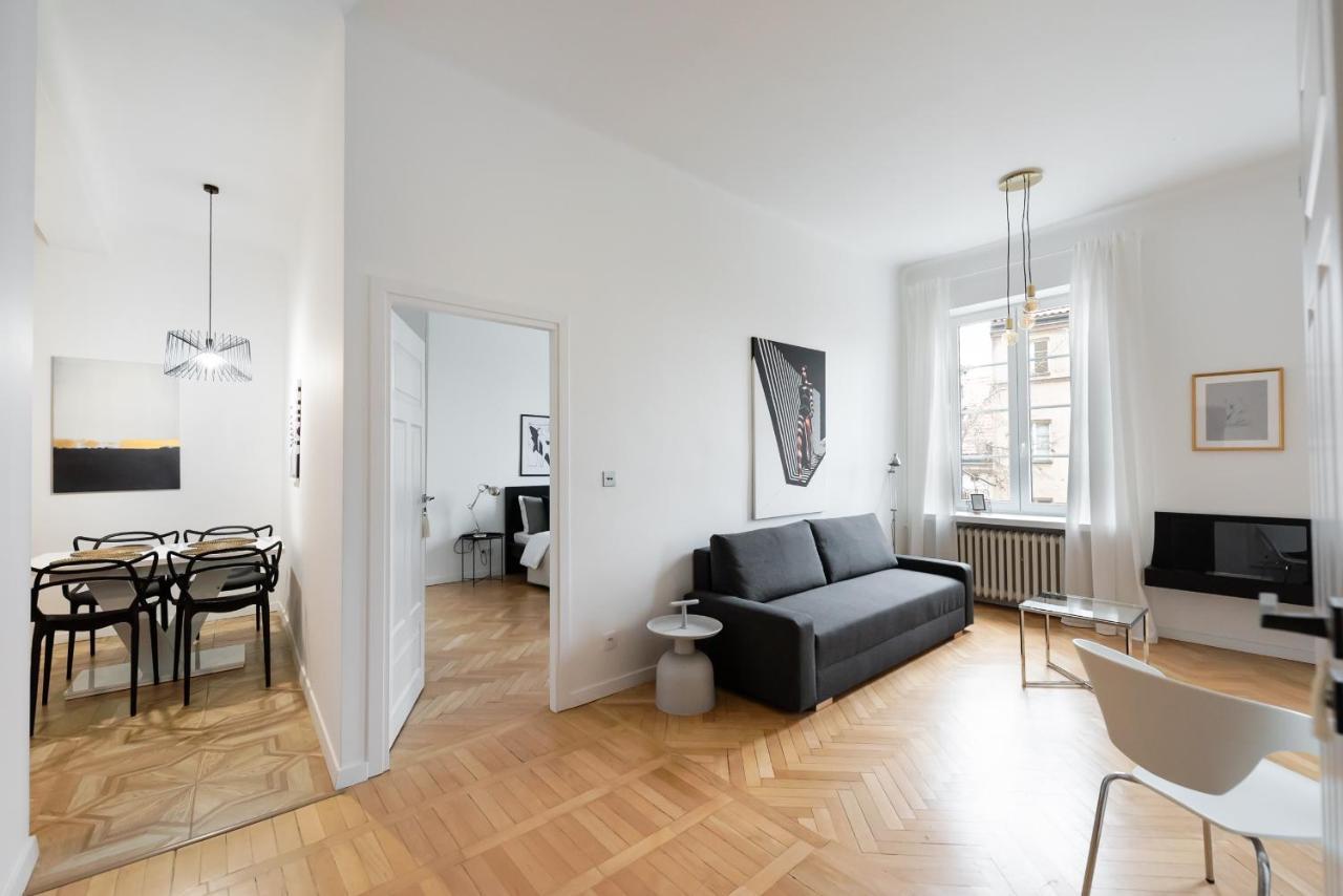Old Town Basilisk Apartment Варшава Екстер'єр фото