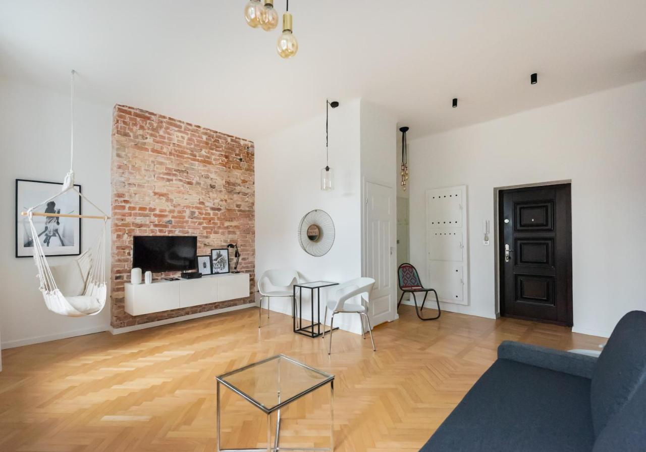 Old Town Basilisk Apartment Варшава Екстер'єр фото